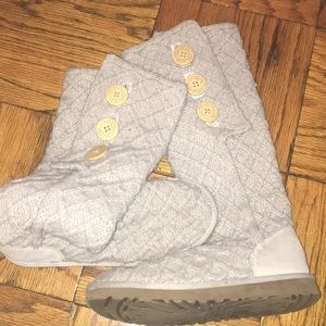 UGG Lattice Knit Cardy Boot (Lt. gray)